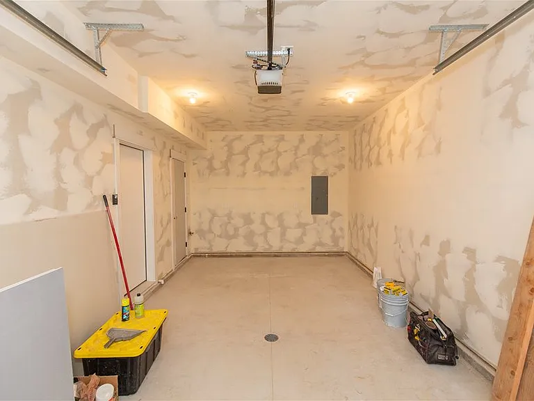 1211 W Summit St #A — Photo 23