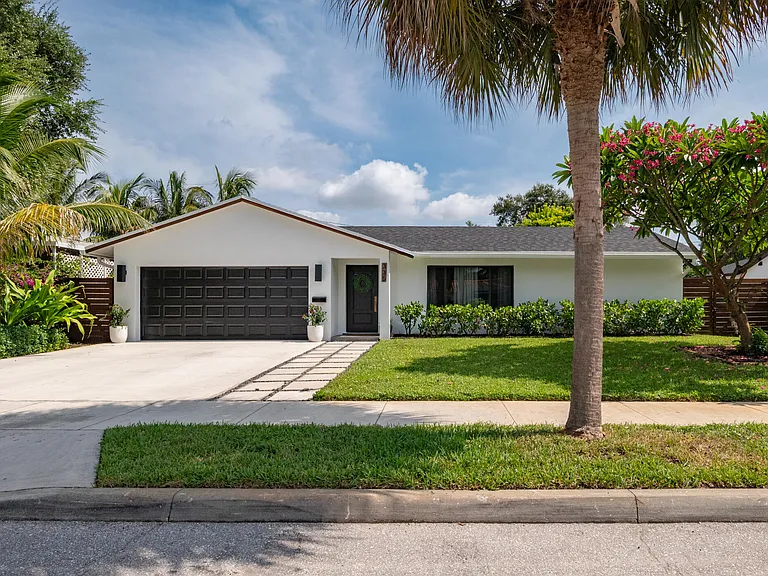 335 Franklin Rd — Photo 3