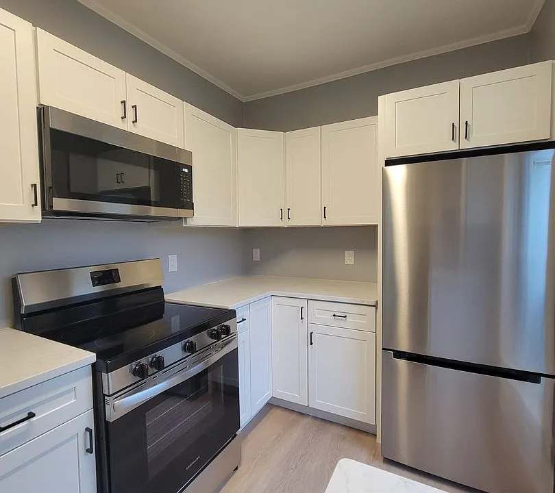 108 2nd St