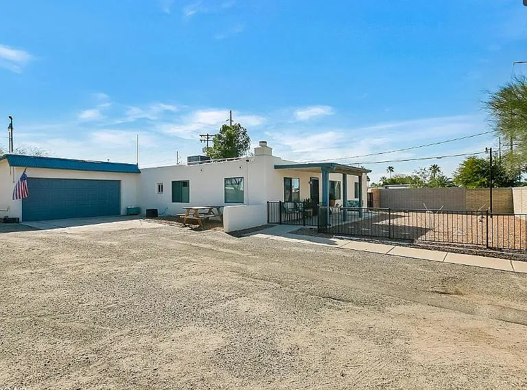 3402 E Kleindale Rd — Photo 19