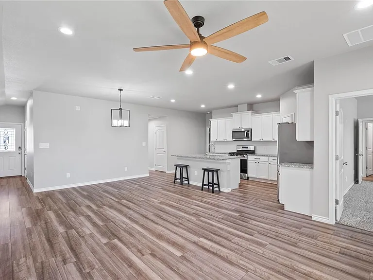 7753 Lariat Toss Dr — Photo 3