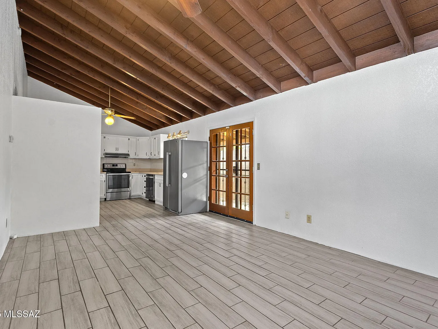 2 bed, 967 sqft, $1,375 — Photo 3