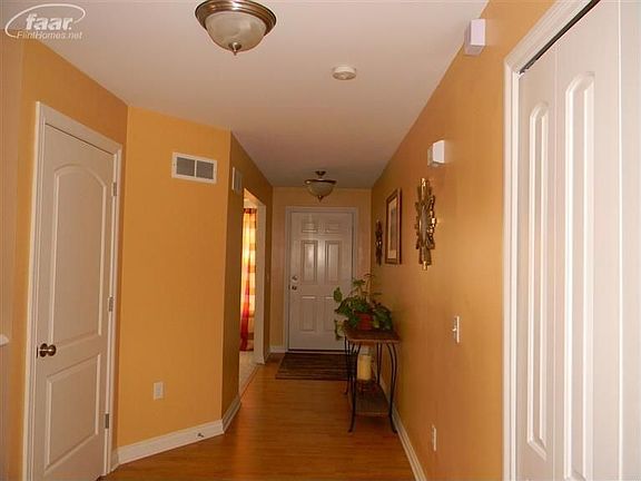 5th image of 7059 Glenmeadow Ct