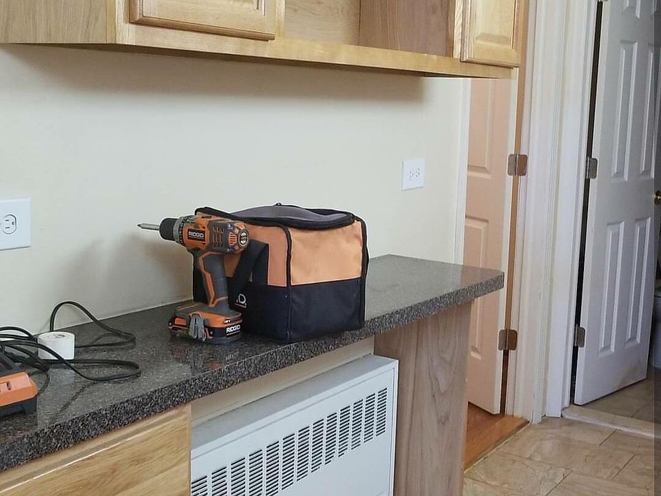 2nd image of 1586 Paulding Ave #1