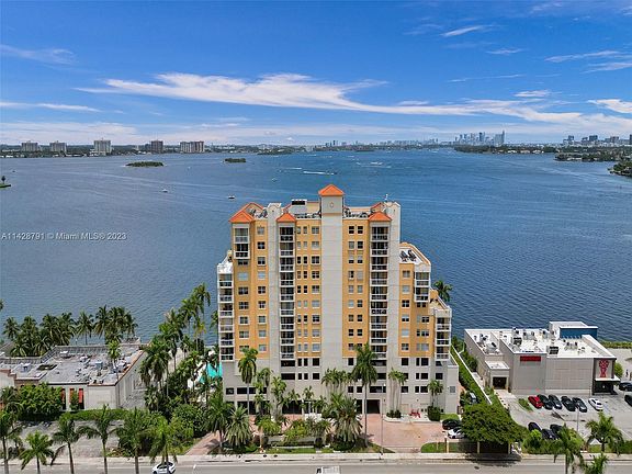 3rd image of 1625 Kennedy Cswy APT 1106G