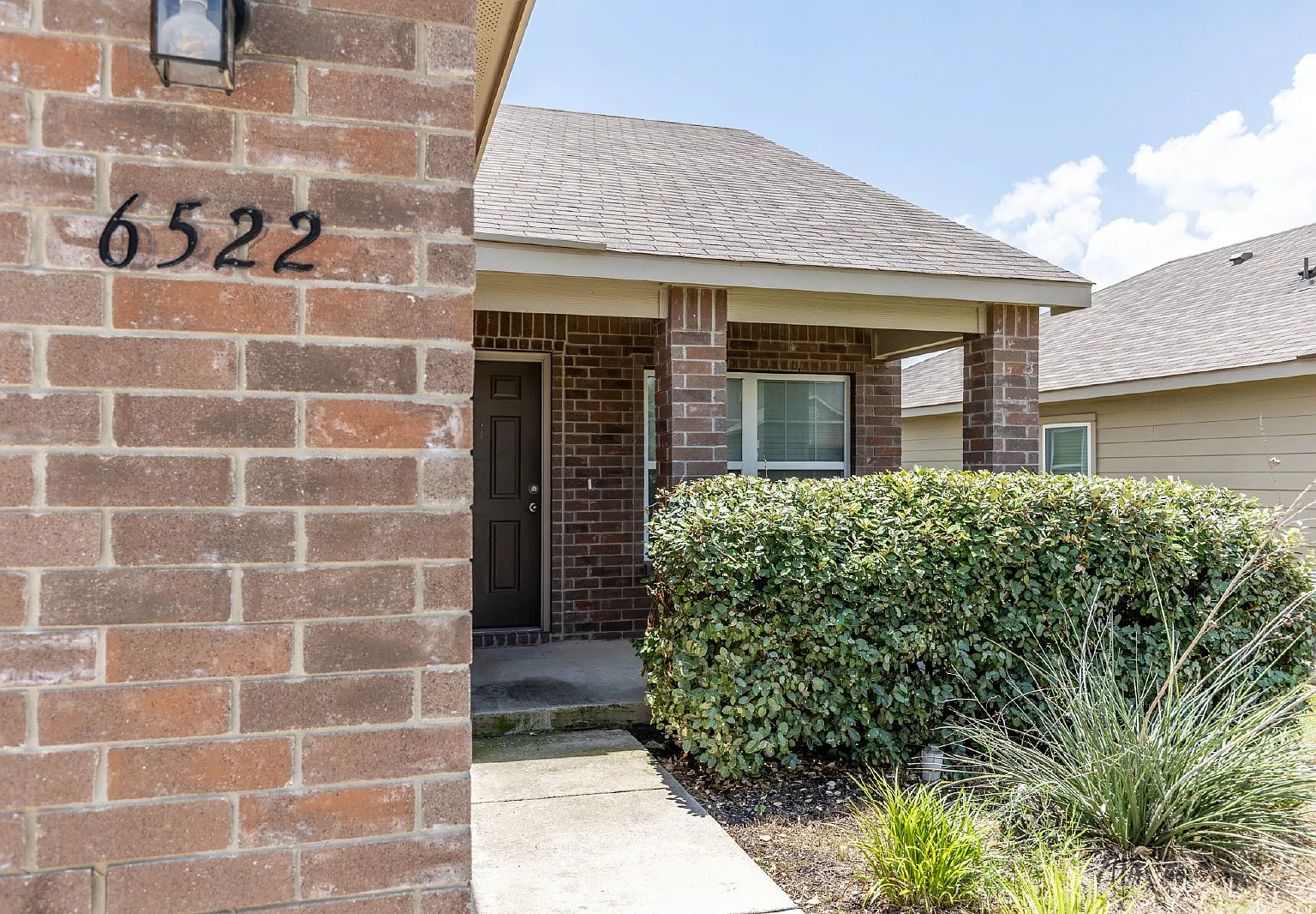 3 bed, 2.0 bath, 1069 sqft, $1,550 — Photo 4