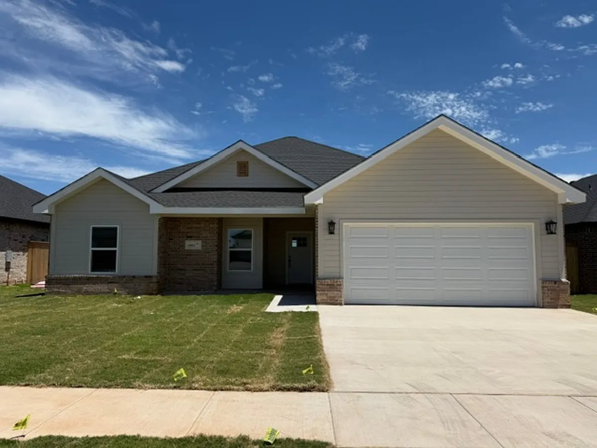 Building Photo - 6901 Glen Abbey