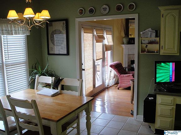 4th image of 209 Greenlawn Dr