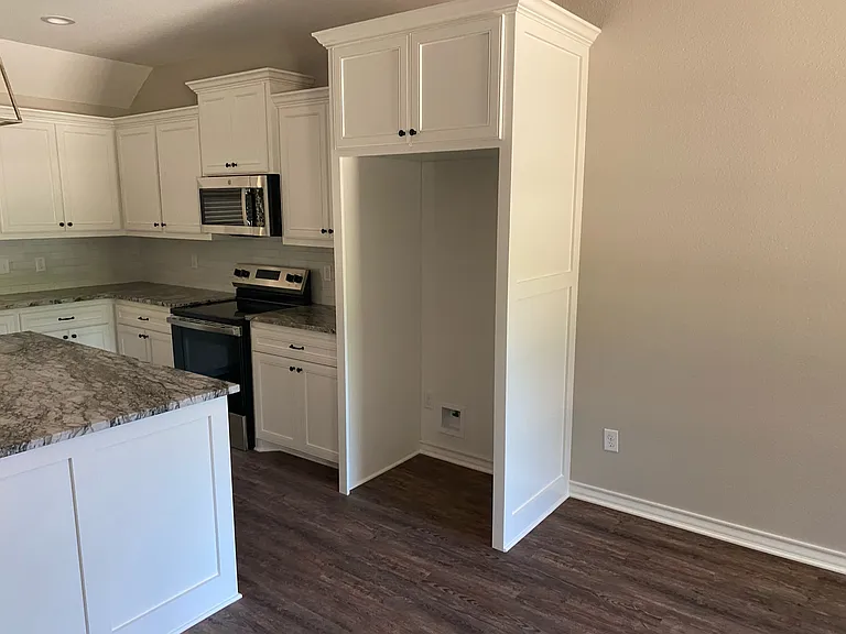204 Marguerite Dr — Photo 11