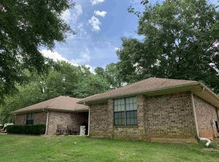37 Circle Rd, Longview, TX 75602