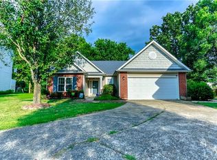 14044 McGloughlin Way Ct, Charlotte, NC 28273