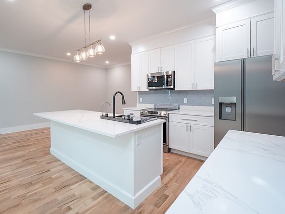 4th image of 76 Center St #B