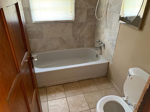 5th image of 2210 N 38th St