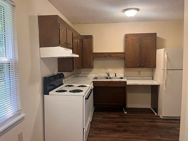 2760 Union Rd — Photo 4