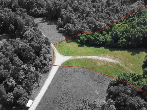 8&9 Majestic Woods, Huntington, WV 25702