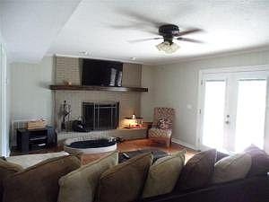 4th image of 101 Williamsburg Dr