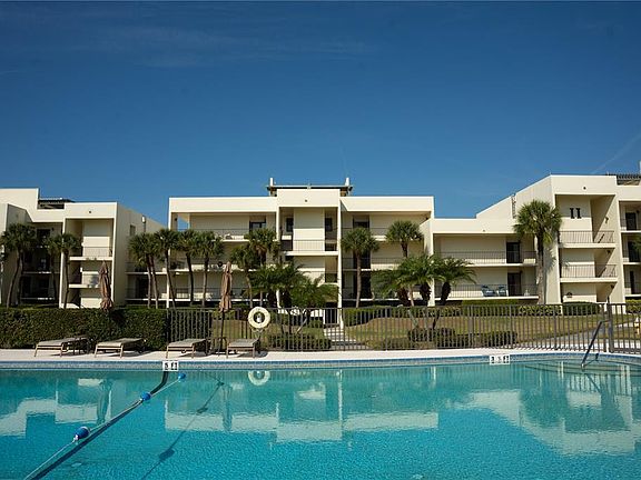 4th image of 50 Coe Rd APT 224