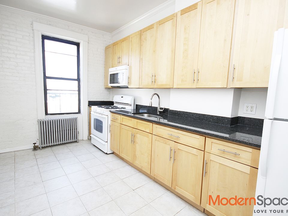 1st image of 3012 41st St