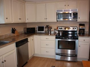 33 Pilgrim Way, East Walpole, MA 02032