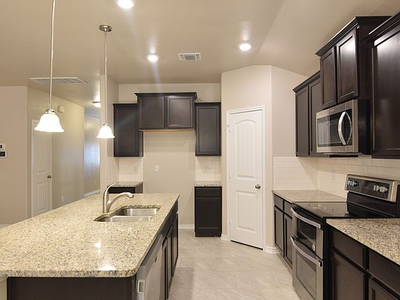 4th image of 6227 Lavaca Dr