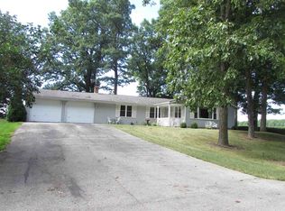 1906 E Robin Hood Rd, Columbia City, IN 46725