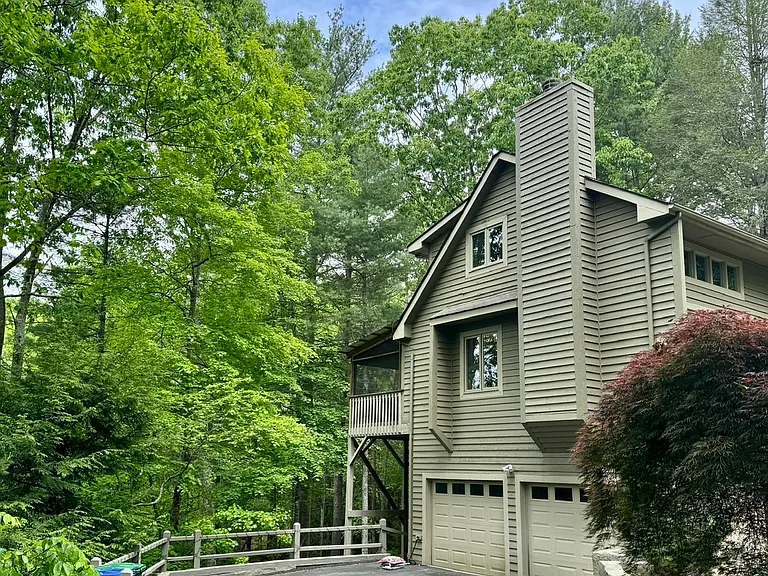 11 Laurel Summit Dr — Photo 1