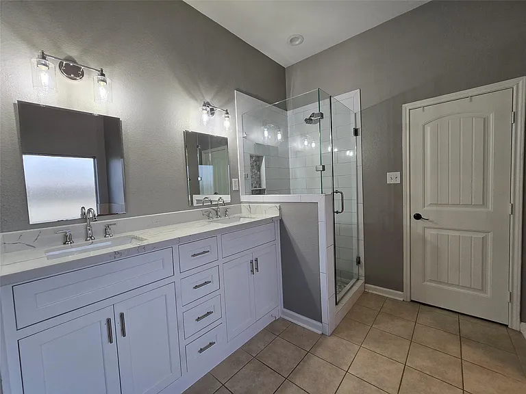 215 Danna St — Photo 18
