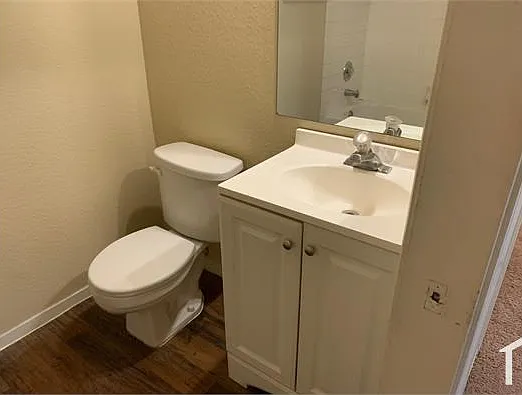 1900 N Torrey Pines Dr #116 — Photo 9