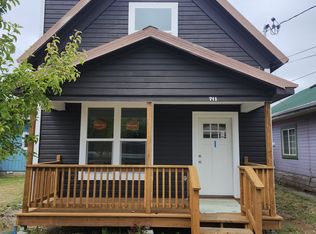 711 Duryea St, Raymond, WA 98577