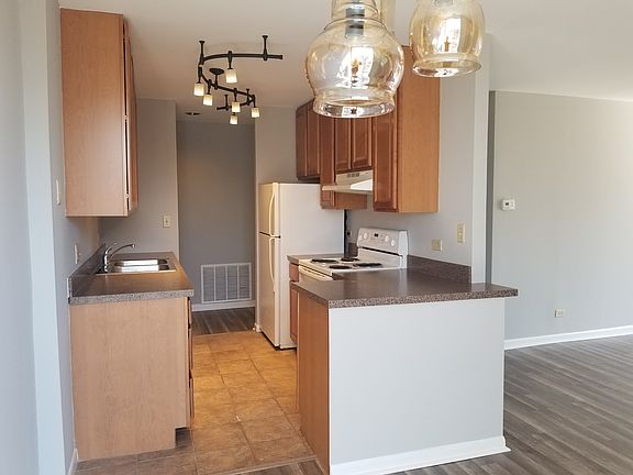 5th image of 5830 Oakwood Dr APT 2A