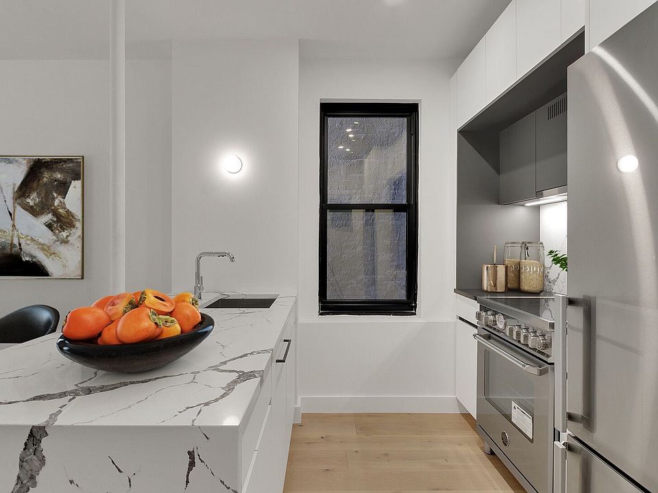 1st image of 145 Henry St #5