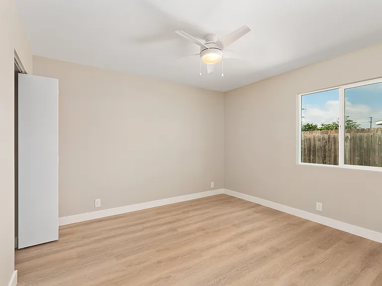 4020 Fond Du Lac Ave — Photo 14