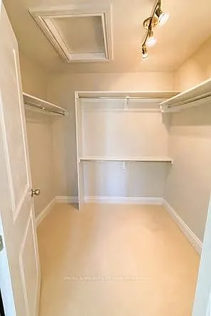 29 Franklin Cathcart Cres — Photo 15