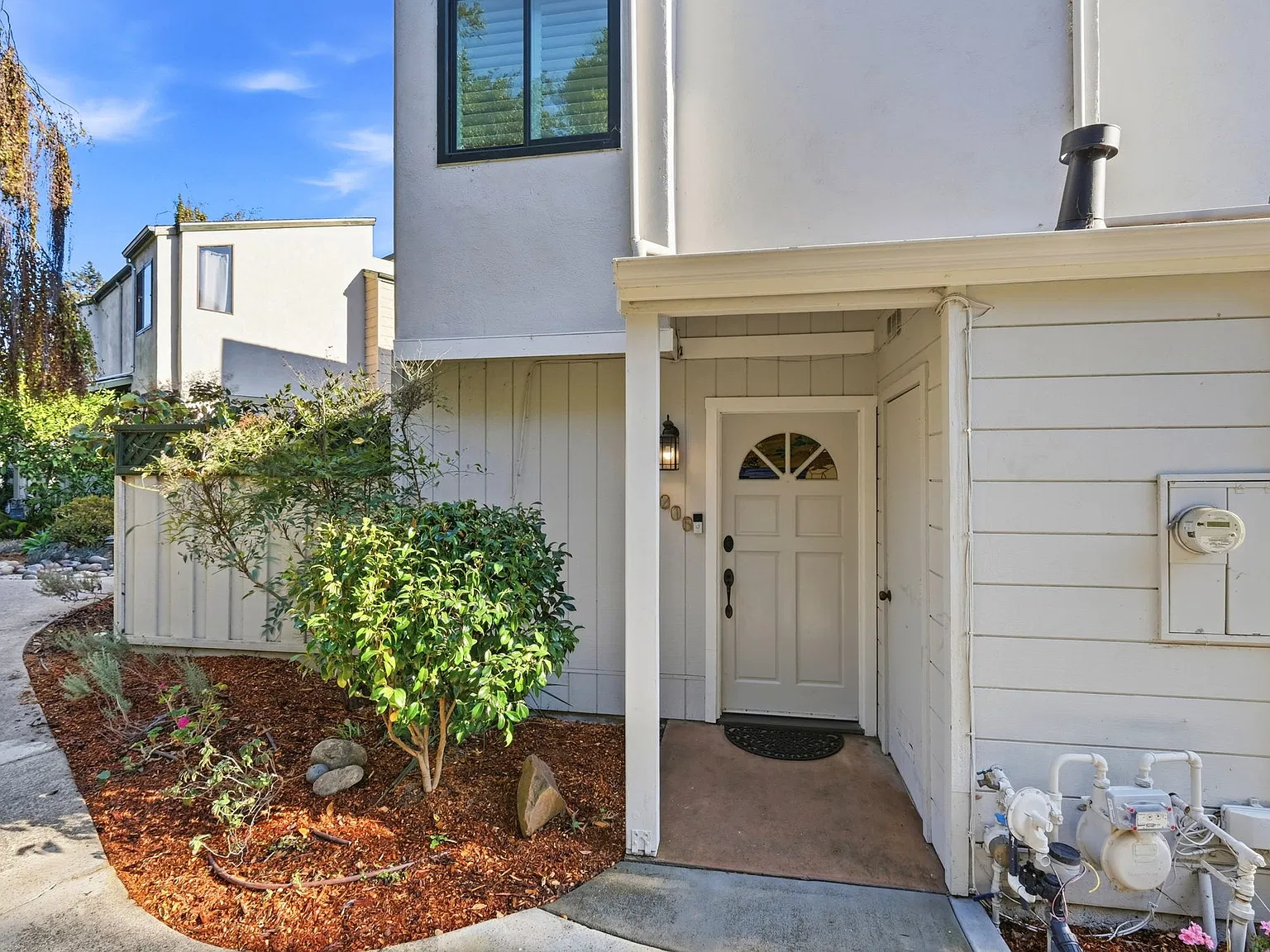 2 bed, 1.5 bath, 1152 sqft, $3,850 — Photo 1