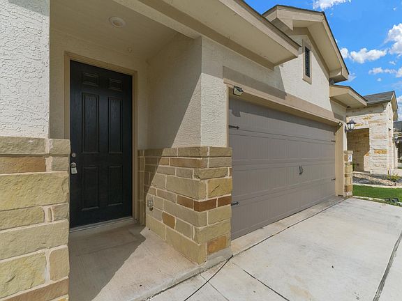 3rd image of 2415 Verona Way