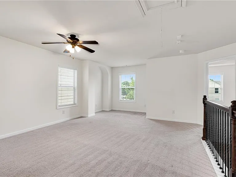 4920 Breezewood Cir — Photo 15
