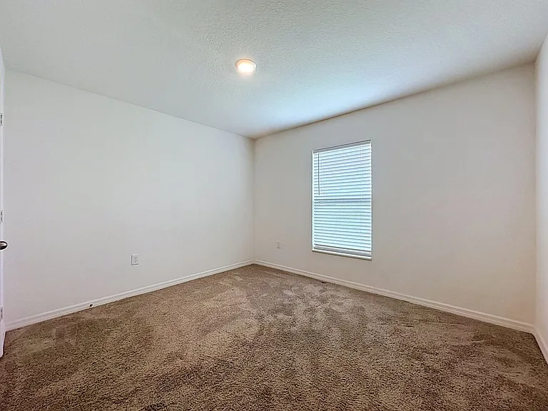 1407 Hillsborough Way — Photo 28