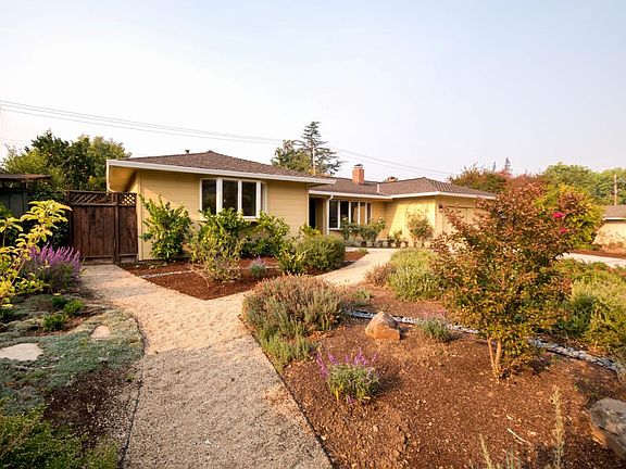 4th image of 20591 Canyon View Dr