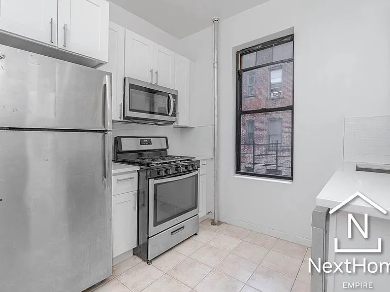 30-78 34th St #4C — Photo 3