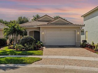 84 Belle Grove Ln, West Palm Beach, FL 33411
