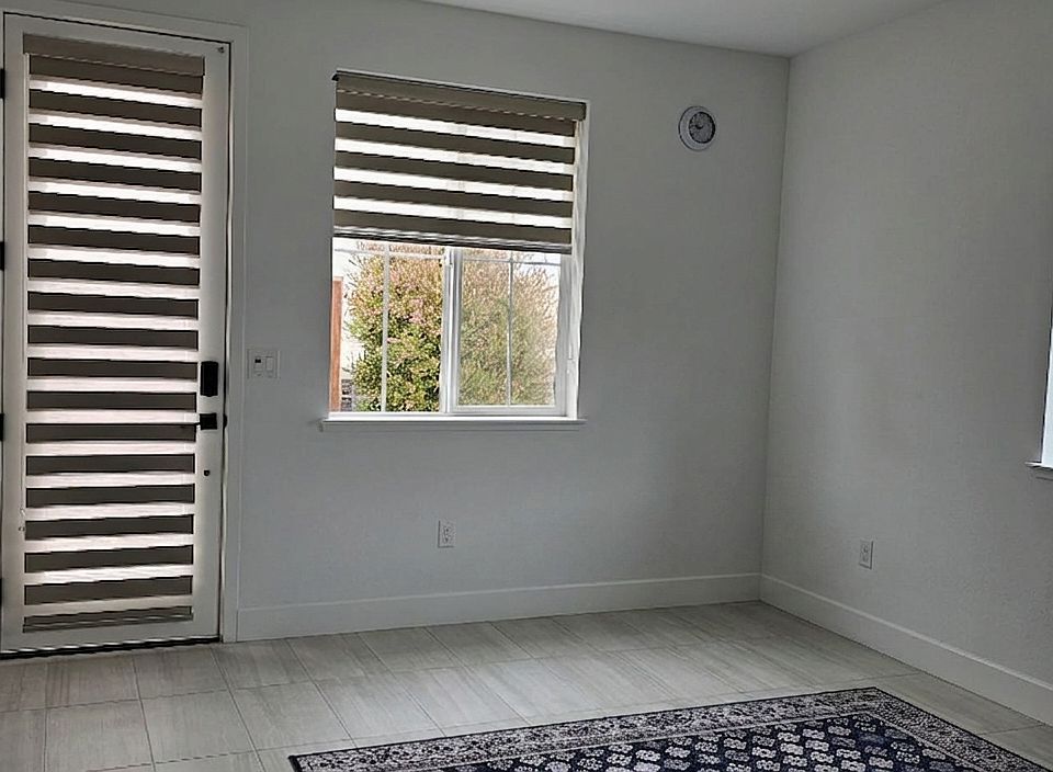 1st image of 157 Raven Cir