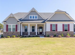290 Oakleigh Manor Dr, Fayetteville, GA 30214