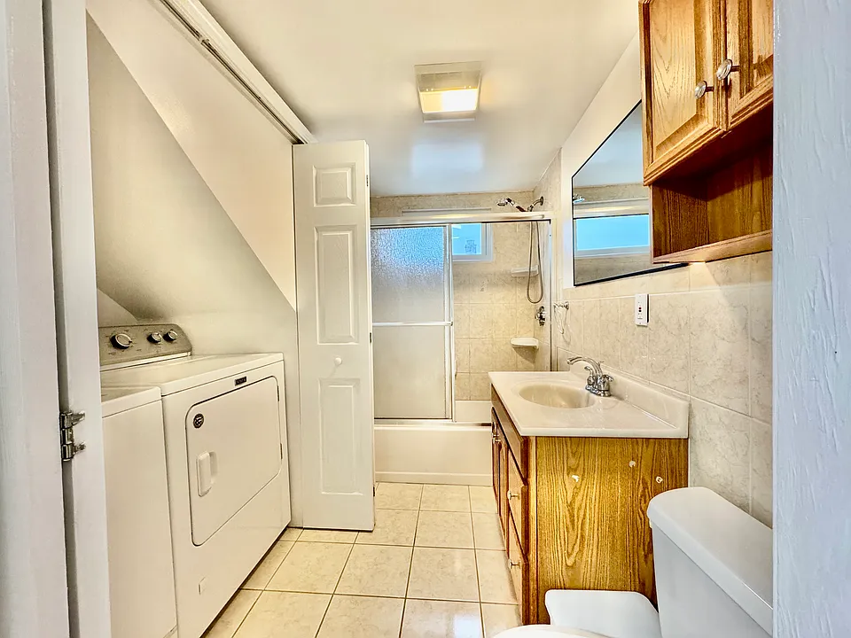 3rd floor bath