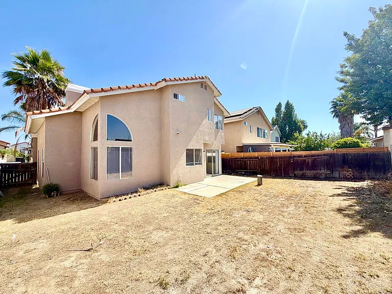 541 Ocean Ave — Photo 30