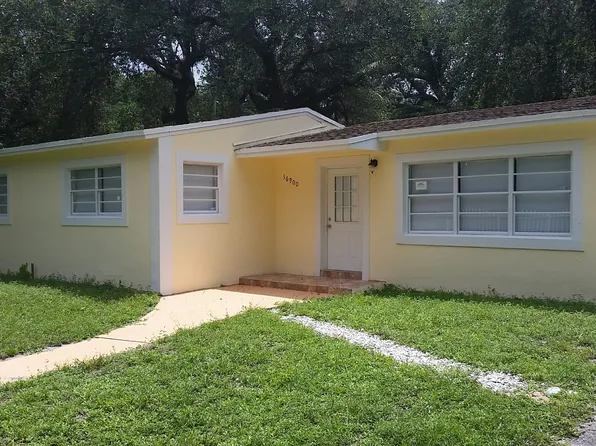 16900 NW 25th Ct, Miami Gardens, FL 33056