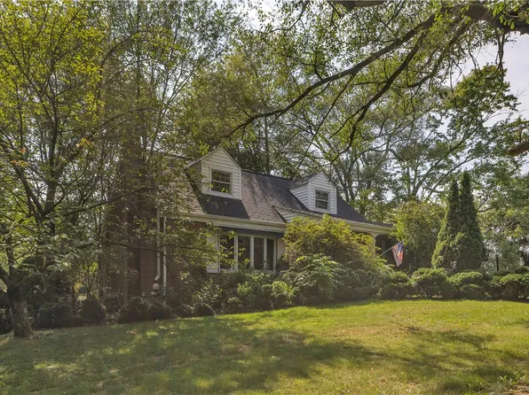 2753 Rochester Rd, Cranberry Township, PA 16066