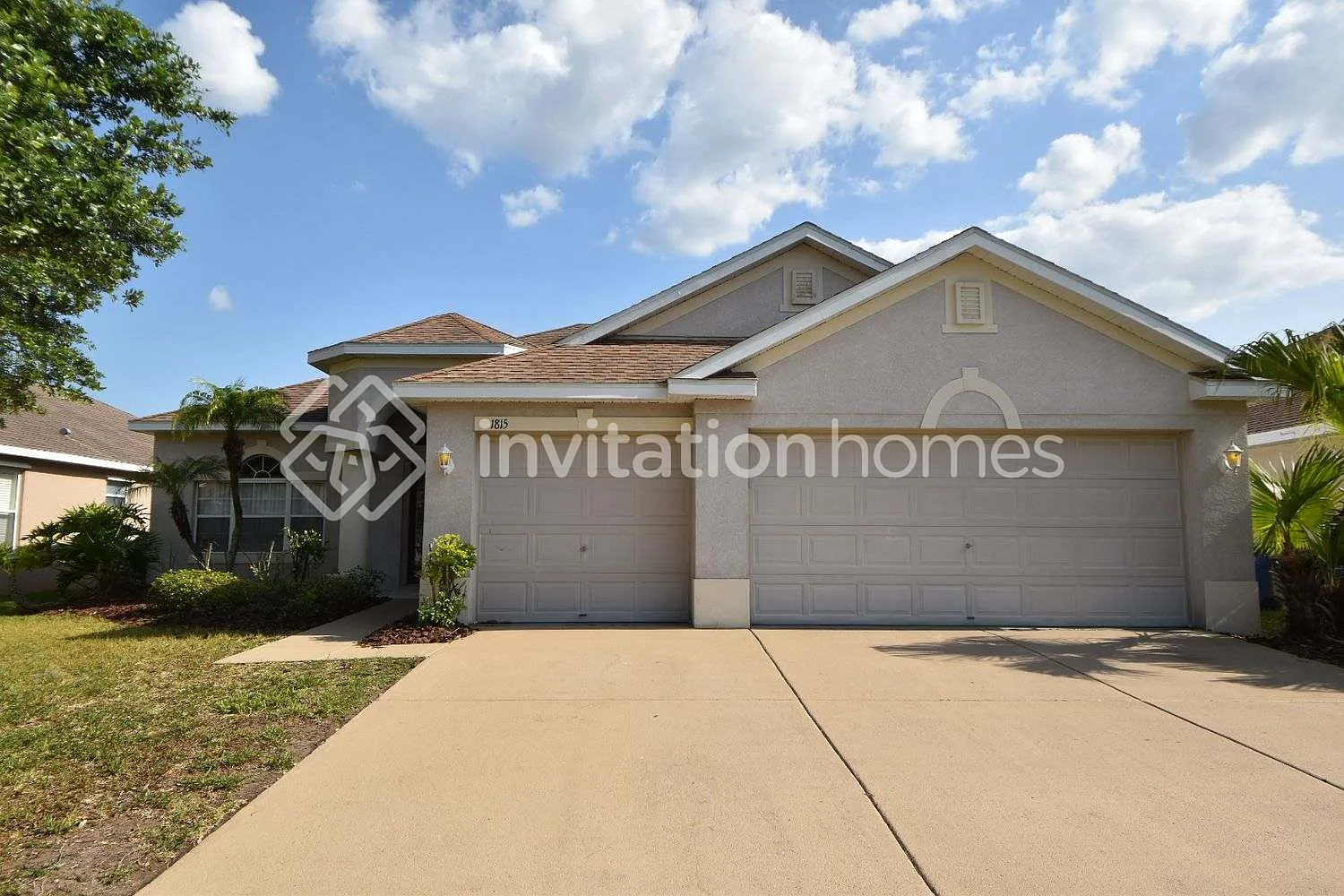 1815 Mira Lago Cir Ruskin, FL 33570 — Photo 1