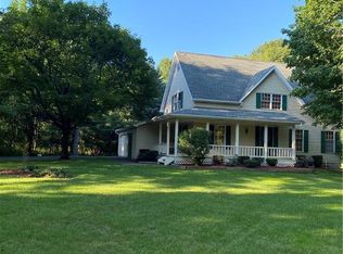 151 Hemstreet Rd, East Aurora, NY 14052