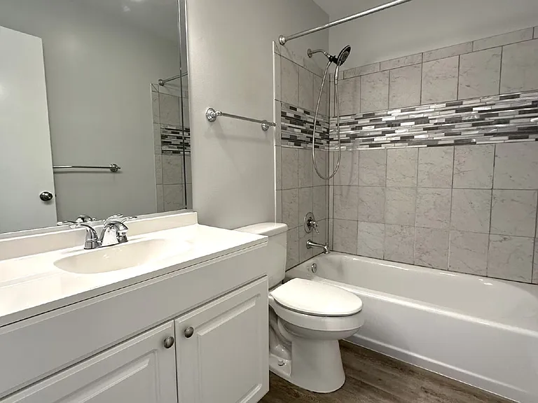 1111 Castle Harbour Way #3C — Photo 14