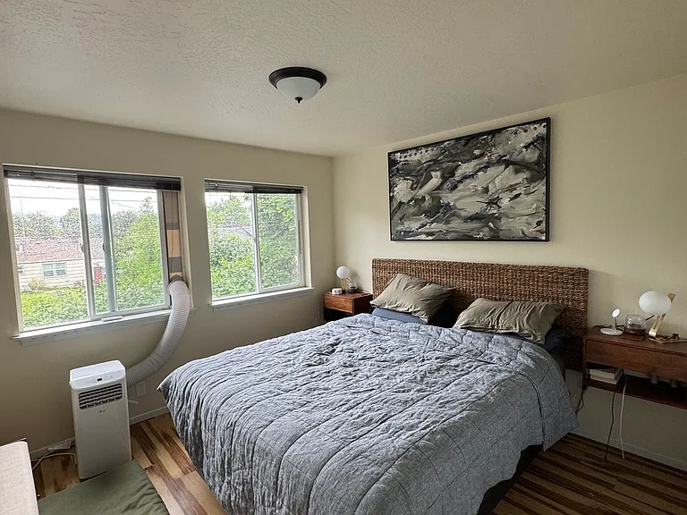 1251 W 11th Aly — Photo 10